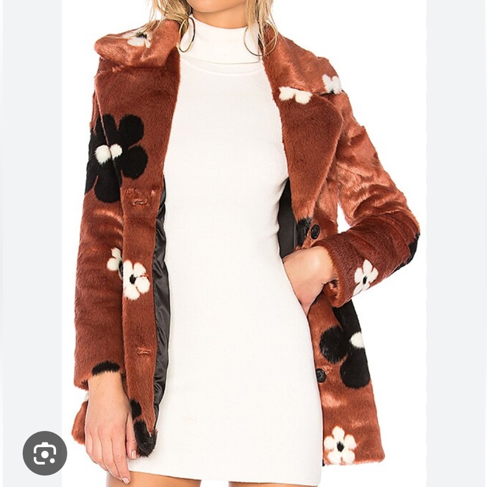 Eaves Everly Coat